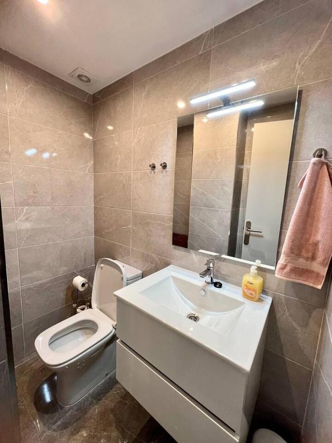 Amplio Apartamento Tranquilo Cerca De La Playa Rosas Exterior foto